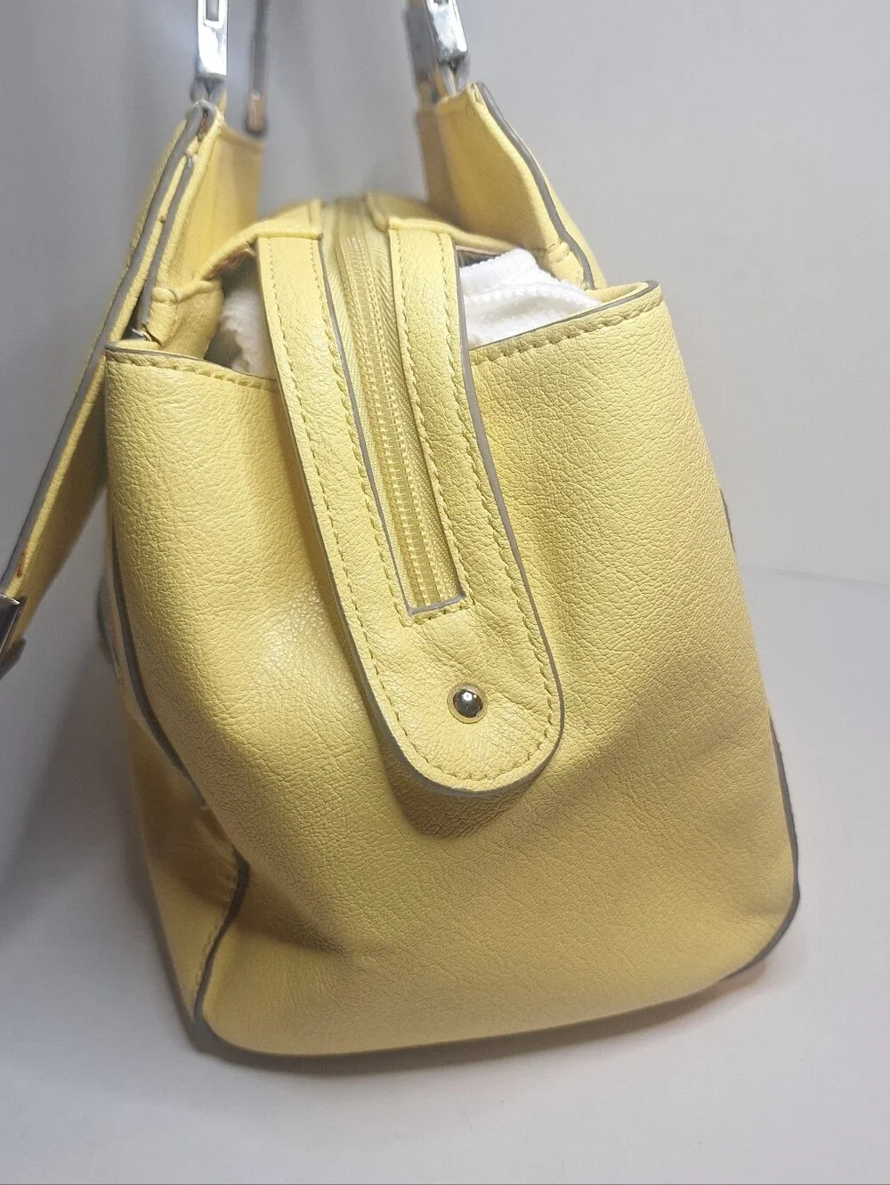 Nine West Chic Faux Leather Butter Yellow Boxy Shoulder Bag Front Flap Purse